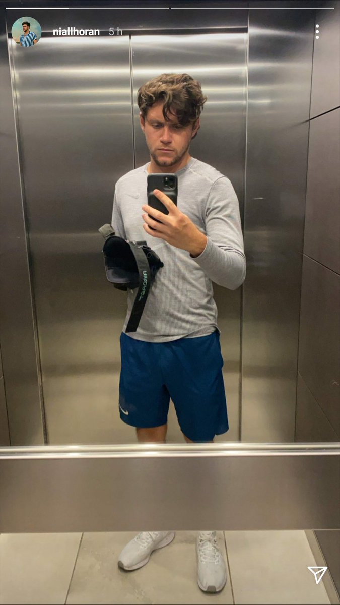 wshe91's tweet photo. no sé ustedes, pero yo eSTOY AGRADECIDA DE VIVIR EN LA MISMA ÉPOCA QUE NIALL HORAN, ES QUE ES HERMOSO, LLORO 
STREAM NICE TO MEET YA 
#NTMYTO50M https://t.co/iIIV93ELex