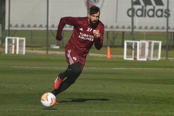 Seebamolina's tweet photo. #River 🇦🇷

Una nueva lesión margina a Lucas Pratto para el primer duelo de Copa en su reanudación. Gallardo sólo cuenta con dos delanteros para el partido ante #SaoPablo 🇧🇷.

https://t.co/AanwP7LuRp https://t.co/GoKmsrZiag