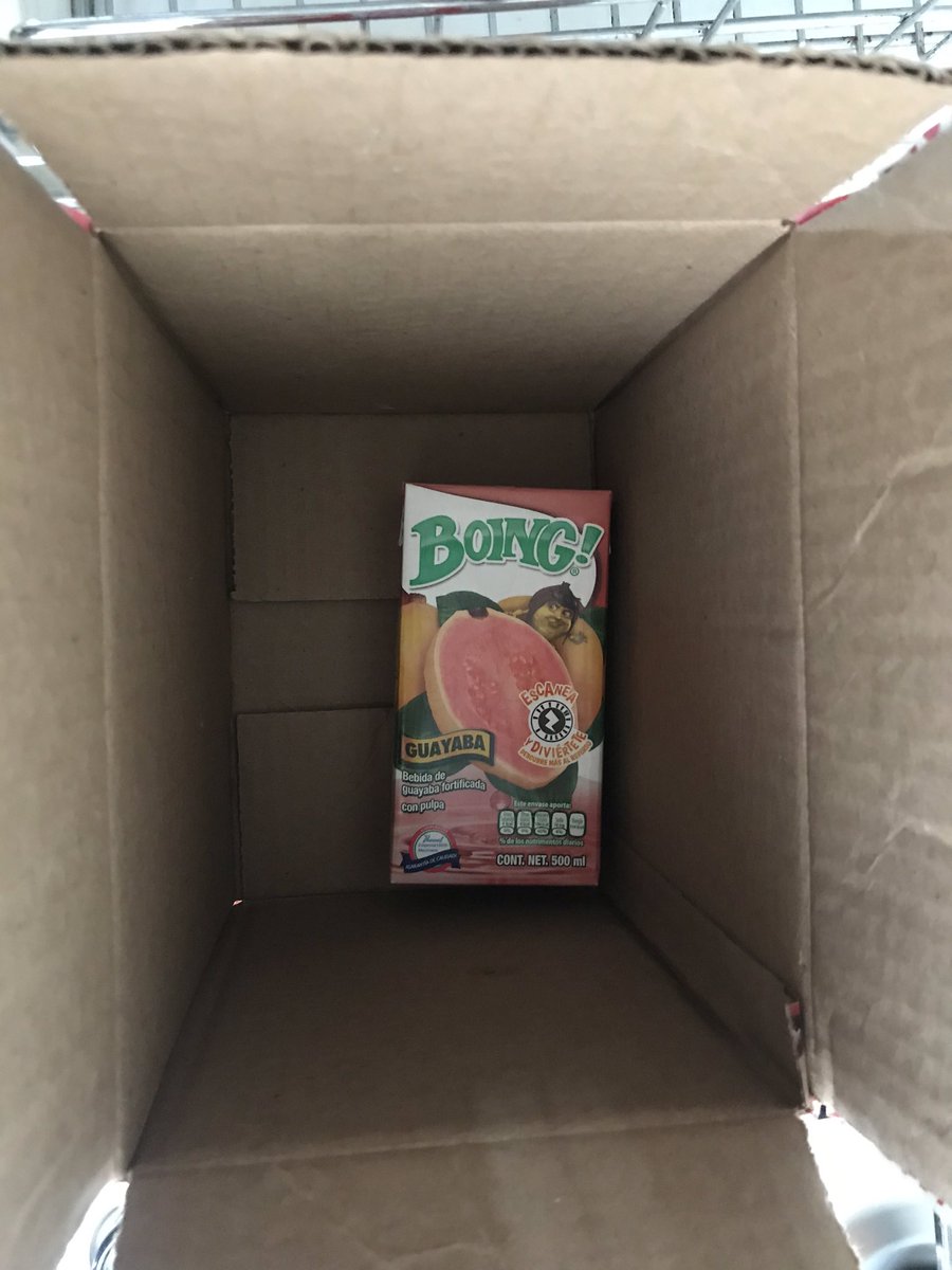chapatoi's tweet photo. Amigos, mucho cuidado con las compras por internet. Nos acaba de pasar esto. Compramos un iPhone SE en @searsmexico hoy llegó el paquete y esto es lo que venía adentro (no es broma!) la única respuesta que dan es que mandes un mail para que hagan la investigación.
@Profeco ayuda https://t.co/gWPQ1Nu25N