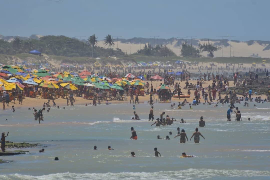 RevistaBzzz's tweet photo. #Covid em #Natal?

Parece que não!

Registro das praias da capital dos magos-independentes neste Dia da Independência ou.

Pelas lentes de @neydouglas 

#pandemia #coronavirus #covid19 #natalrn #riograndedonorte #praiasdorn #usemascaras #praiadomeio #praiadoforte #pontanegrabeach https://t.co/t54yqhfPQN
