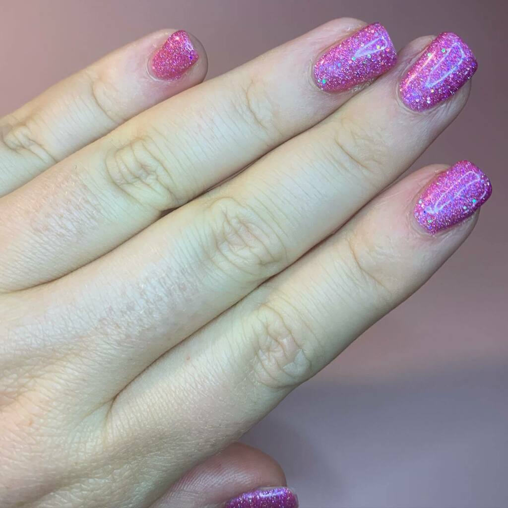 sweetiesal's tweet photo. #GelBottleLondonToIbiza is SO SPARKLY I love it!
#scratchmagazine #thegelbottle #notd #nails #manicures #nailart #peacci #chinaglaze #nailtech #beauty #pupitweekly #polisheduppinterest #nailnovice #gelnails #thegelbottleinc #gelbottleuk #manchester #blo⦠https://t.co/iueZcWxHd2 https://t.co/ixUwkX0EiC