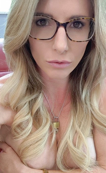 Would you just love to be under my Lock and key? https://t.co/LbPxCXrKtW https://t.co/YbveEN46Px<a href="/tag/mvsales"class="tags"><span>#mvsales</span></a>