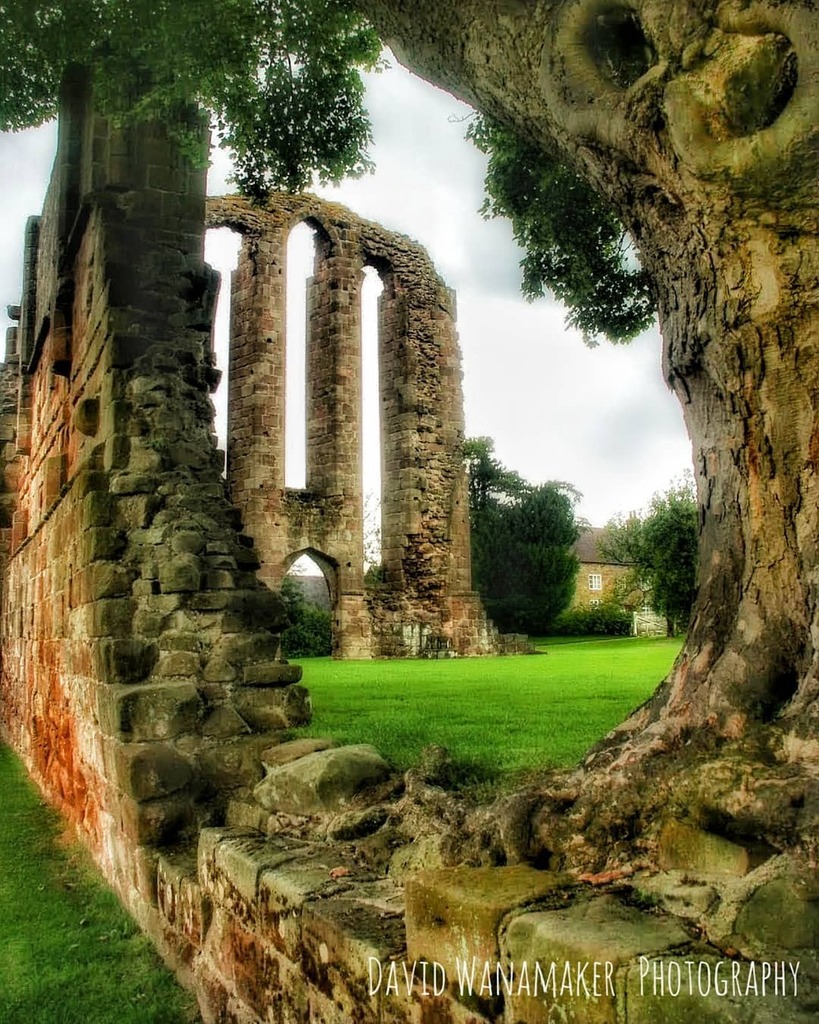 rustictable's tweet photo. Croxden Abbey. A 12th Century Cistercian Abbey near Stoke on Trent. #abbey #ruins #englishheritage #history #distantpast #croxdenabbey #staffordshire #englishcountryside #capturebritain #england #exploreuk #travel #photography #travelphotography #explor… https://t.co/uMl3ND0vCl https://t.co/ozQRXyVH62