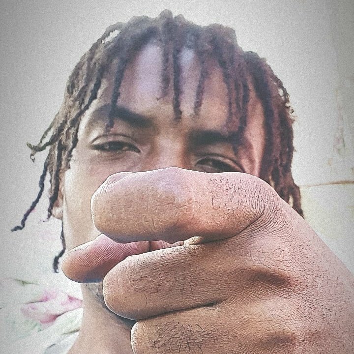 Este_Fry's tweet photo. #NewProfilePic https://t.co/ExDPm3i1zf