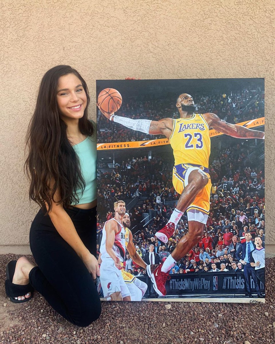 BleacherReport's tweet photo. The detail in her artwork is incredible 🤯

(via @erinmcloughlin8) https://t.co/RYCWjHvTgY
