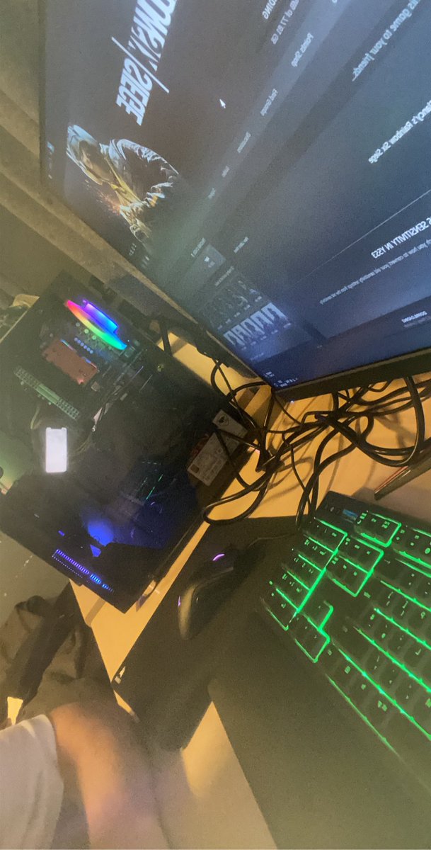 Scxtt__1's tweet photo. Hello pc https://t.co/eoOYkVhPB8