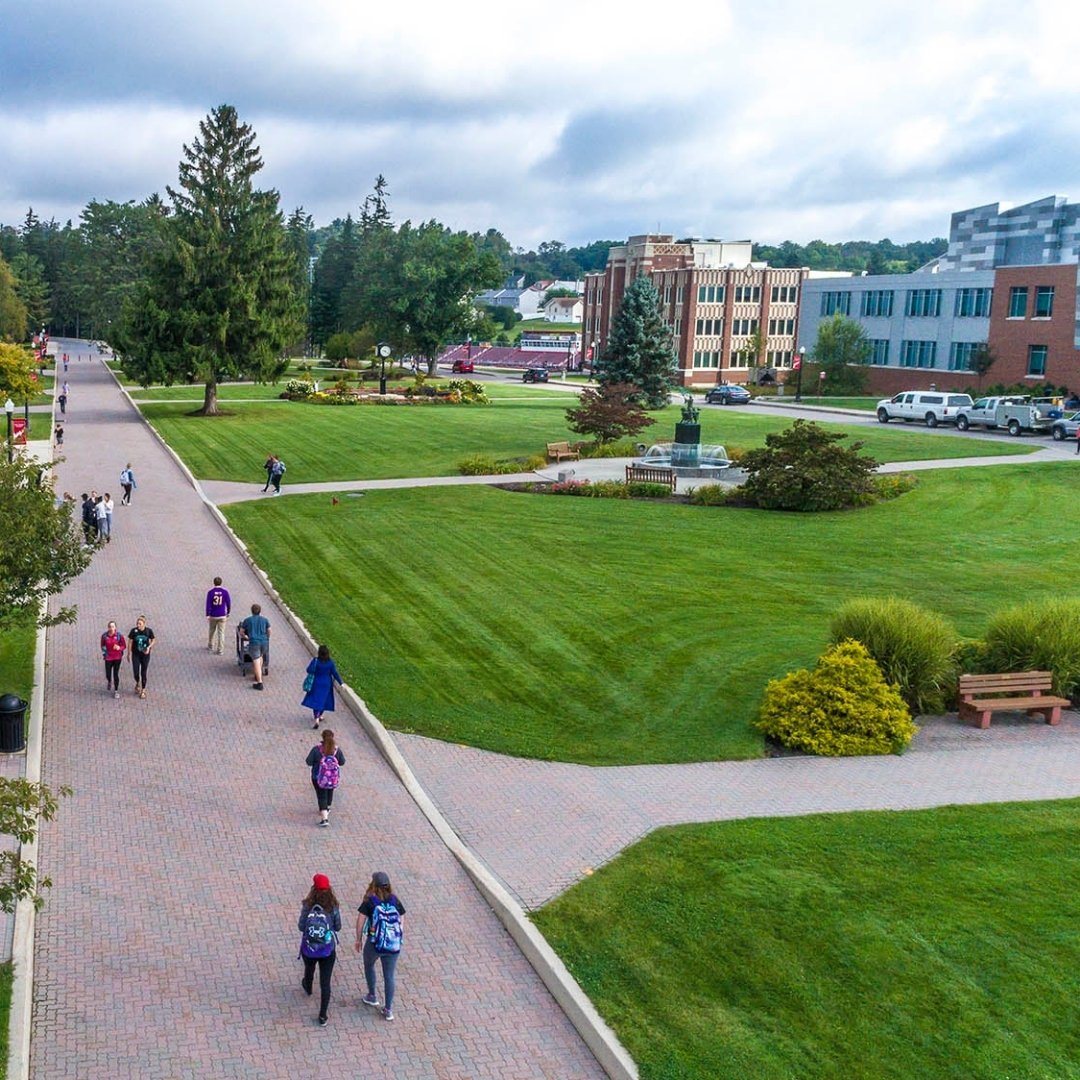 SaintFrancisPA's tweet photo. Come explore our beautiful, mountaintop campus at one of our upcoming Red Flash Preview Days. Get info on Academics, Housings, Dining, Financial Aid and more! Register at https://t.co/zJ57YJ8KA8 https://t.co/r2KytBvsY3