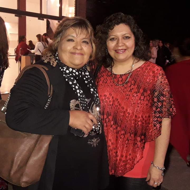 MabelAsisJujuy's tweet photo. @JRojasoficial Tuve la dicha de tenerla a mi propia hermana como maestra de 7°grado:Teresita Asis!(tb rojera desde la primera hora!)De ella no sólo aprendí lo q enseña la escuela sino y sobre todo con su ejemplo: la generosidad entre hermanos. Hoy las 2 somos docentes! https://t.co/ucMqzaRZhR