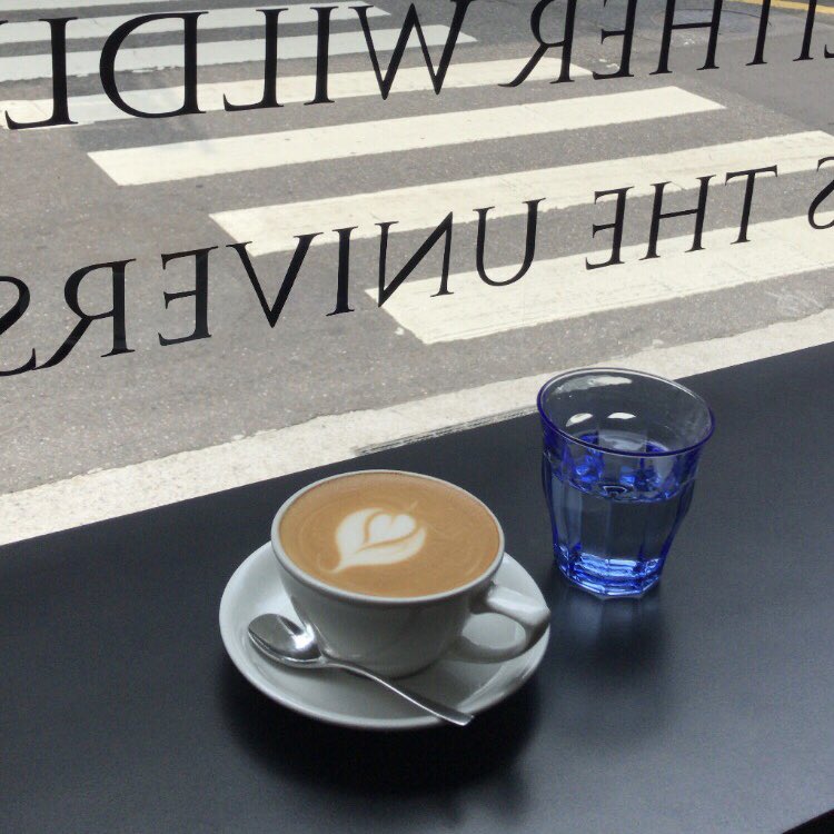 mayaameliaf's tweet photo. all i want is a worry free cafe experience man https://t.co/HpJY6vRpC2