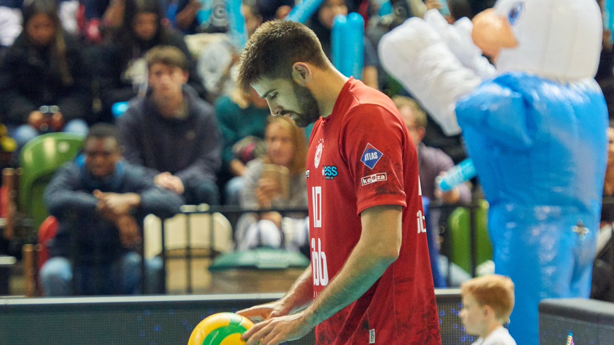 Our former player - Mihail Stoev has started a new adventure! He will be the Head Coach of <a href="/TeamEssexVC/">Team Essex VC</a> ! Congrats, good luck and see you during @VballEngland league.

#GoPolonia #ilikeibb 

pic. sandsphotos