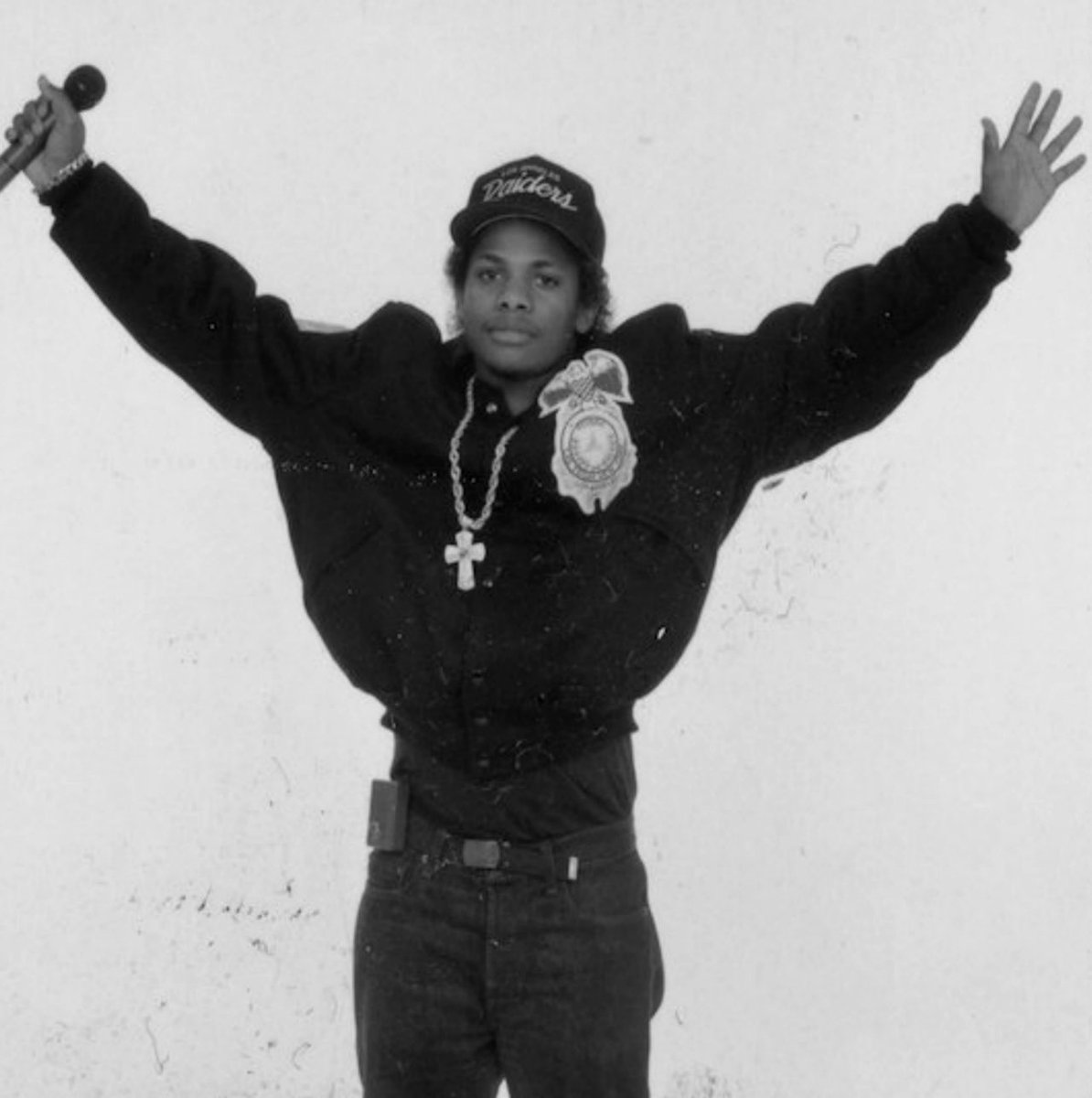 allinhiphop's tweet photo. Eazy-E September 7, 1964 – March 26, 1995 R.I.P. https://t.co/cbxgREkc2X