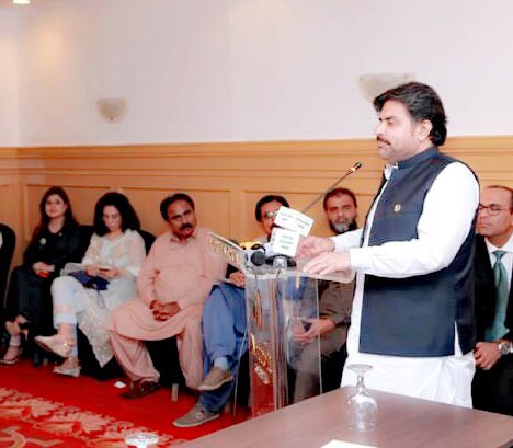 NaziaAliUncut's tweet photo. Pakistan #DefenceDay 6th September 2020 Celebration by #PakistanExcellenceClub at Marriott Hotel Karachi with Chief Guest Lt Gen (R) Moinuddin Haider &amp; Syed Nasir Hussain Shah Provincial Minister GvtOfSindh.Well Organised by PEC.
#NaziaAli ✍🏻 #PakistanKiBeti🇵🇰 https://t.co/SL4PNMfhOA