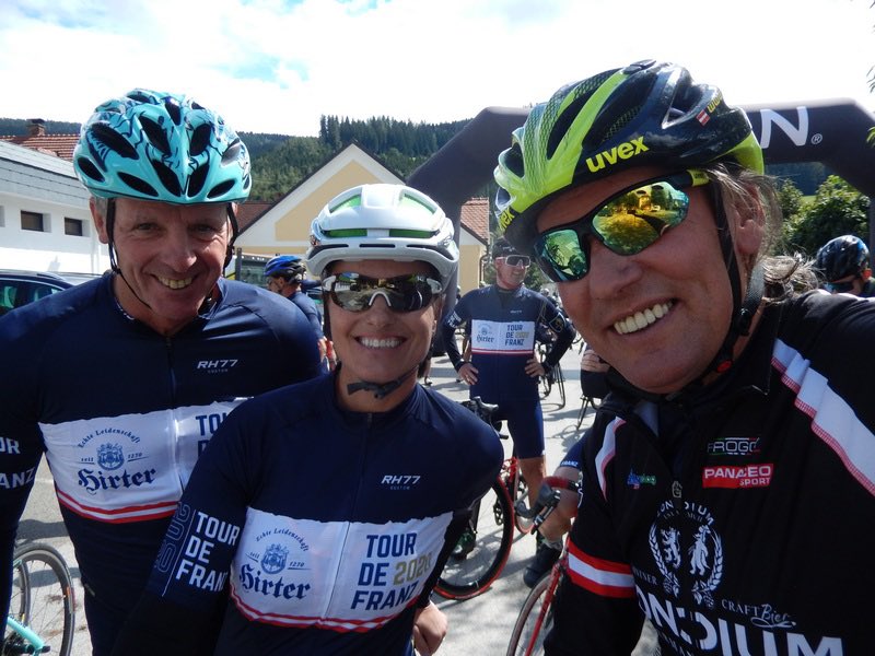 schu_si's tweet photo. Tour de Franz 2020 🚴‍♂️🚴🏻‍♀️🚴‍♂️🚴‍♂️ 
*
*
*
#franzklammer #charityevent #cycling #kärnten #friends https://t.co/s7LPyUgobH