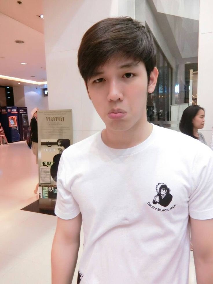 Cute pic sequence of TayNew #เตนิว