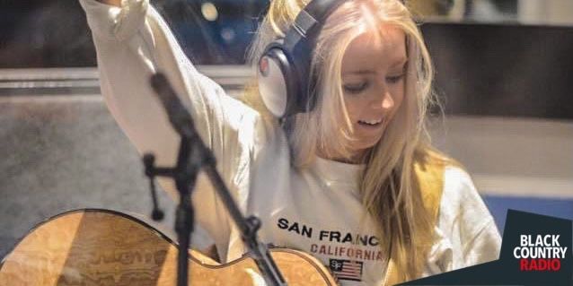 WeAreBCR's tweet photo. Ian’s back with #LocalMusicLive 🎤 two hours of the best talent from around the Black Country, including:

🎸 @esthertmusic
🎸 @_justez_ and Simon Chalk
🎸 and @lucyshawmusic plays live after 8pm

📻 102.5 FM / DAB
💻 https://t.co/4TM13o1Jhl
📱 UK Radioplayer https://t.co/gMrLowD0ra