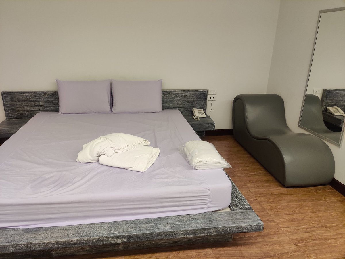 คืนนี้ที่นี่นะคะ พี่เดี่ยวในกลุ่มยอมทิ้งงานมาหานู๋กี้เลย น่ารักสุดดด 3-1นะจ้ะคืนนี้ รอชมน้าาาา❤️