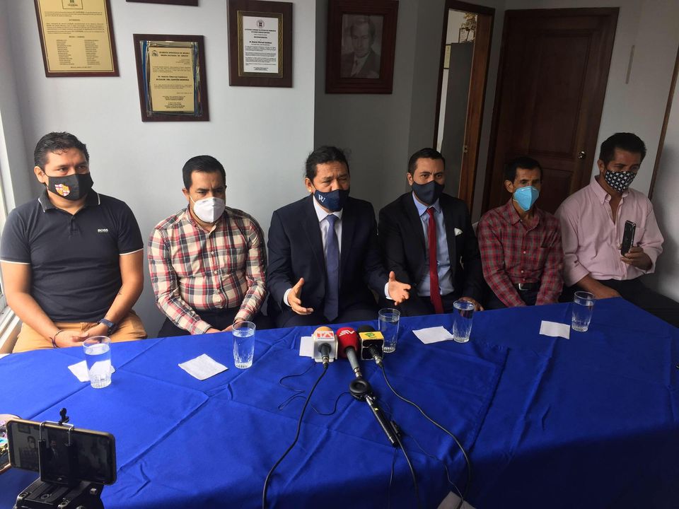AmazoniaON's tweet photo. Declaraciones de padres y abogados del caso #PachaNuaHuayra ➡️ https://t.co/2Wpbw9anWE
En la audiencia del juicio se intentó señalar que el grupo de danza "Pacha Nua" era solo un grupo de amigos y que la Casa de la Cultura de #MoronaSantiago por generosidad les prestó un vehículo https://t.co/vnyE10bWwf