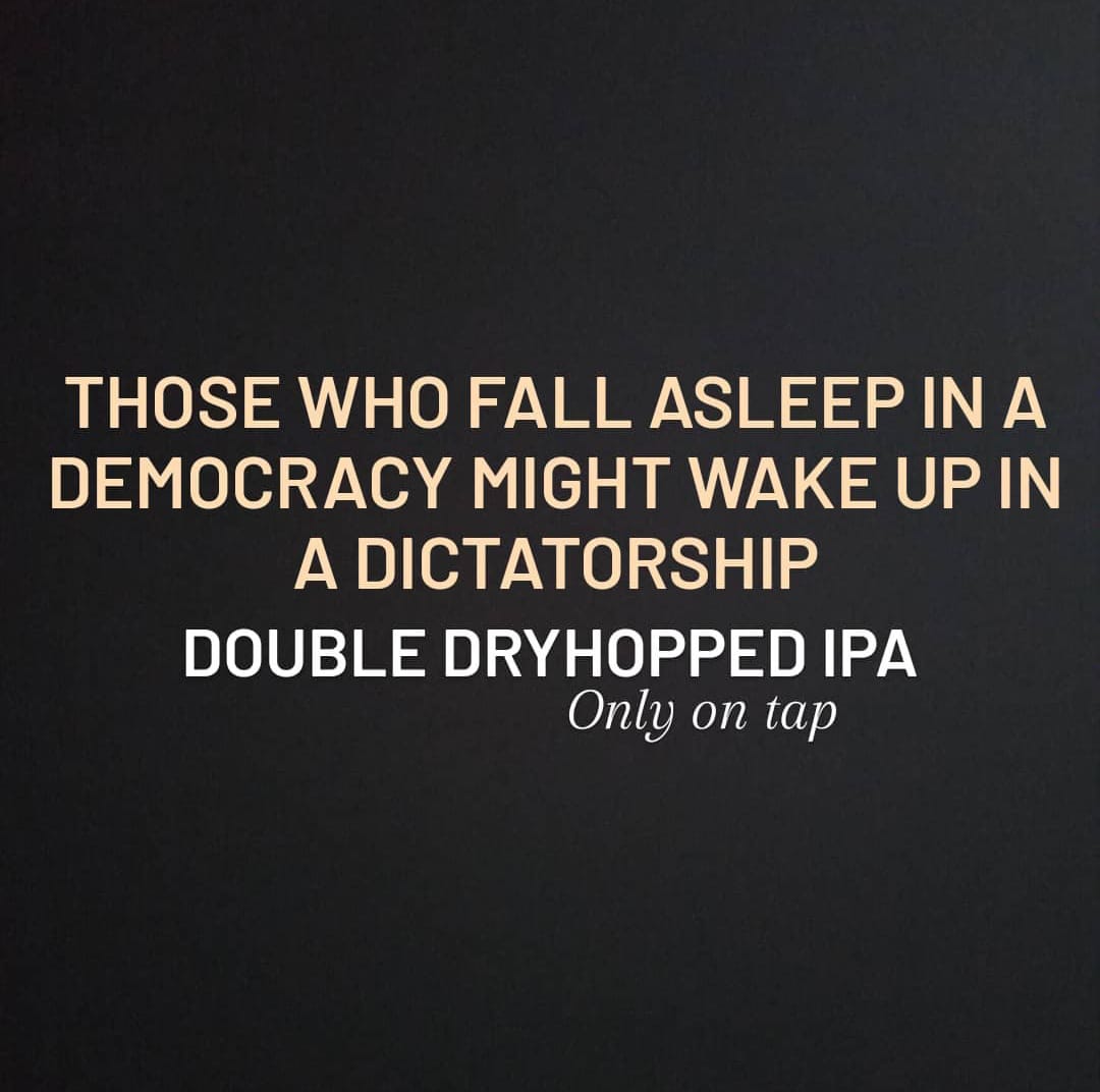ForasteraBeer's tweet photo. Presentamos nuestra Double Dryhopped IPA de título largo. Para degustar de lunes a sábado de 10am a 3 y de 6 a 10pm.
#craftbeertaproom #cervezaartesana #aweakness #mallorca #lugaresconencanto https://t.co/jCMOVyb5TY