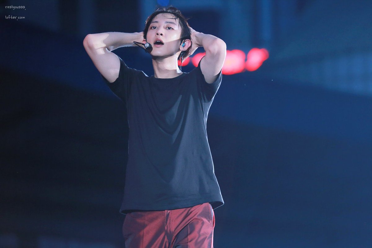 chanyeol pics tweet media