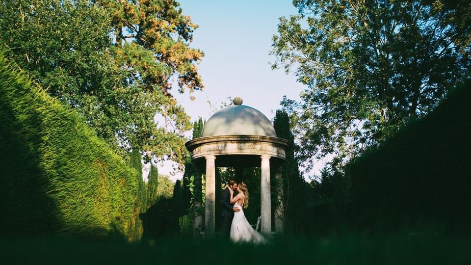 KerrieGibbons's tweet photo. Same couple, same date, same place but a year apart! So much fun organising this surprise for their 1st wedding anniversary! Same date different year - 2019 v 2020 @AllingtonCstle #weddingplanner #lovewhatyoudo #firstweddinganniversary #oneyearapart #2019v2020 #picnic https://t.co/X66FQDfaZN