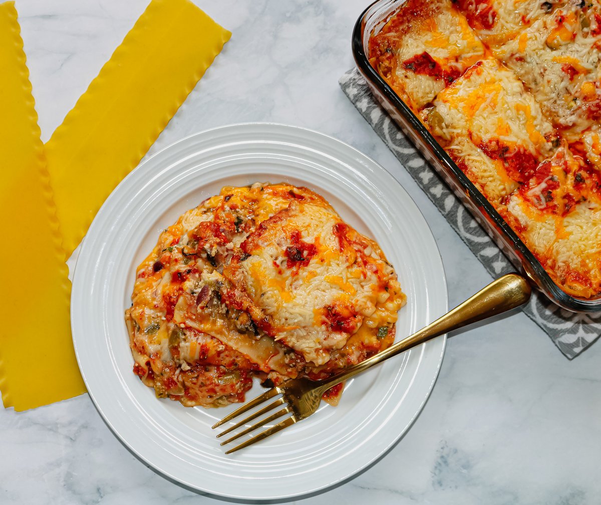 dailyfoodhacks's tweet photo. Vegetable Lasagna 😋 Recipe -> https://t.co/K0mWjsnk7N

Happy Labor Day! Celebrate with this savory cake like dish.  Delicious, veggie packed Lasagna. 

#PlantBasedRecipes #LasagnaRecipe #foodgawker #foodblogfeed #realfood #quickhackstoeatinghealthy #food52 https://t.co/wUPOnz1poC