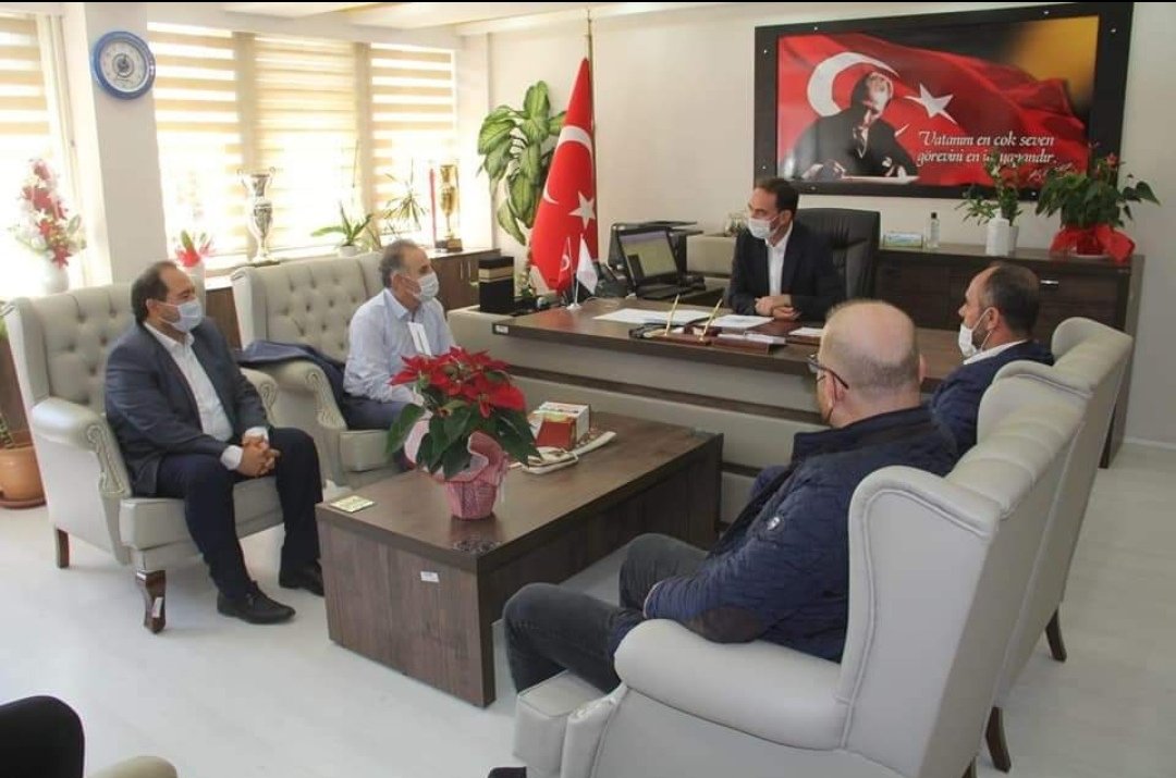 fatihbayraming's tweet photo. Genel Başkanımız sayın Şener AĞAÇ ve yönetim kurulu üyeleri ile birlikte İlçe Milli eğitim müdürü Ali DOĞRU'yu ziyaret ettik. ilgilerinden dolayı kendilerine teşekkür ediyoruz. https://t.co/F17p88F7eY