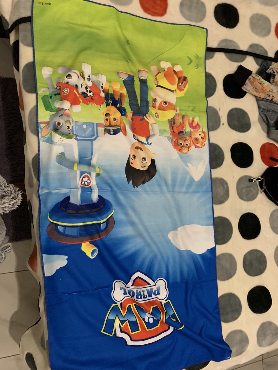 YaraJosefa's tweet photo. Toalhas para crianças à venda 
Patrulha pata, cars, princesa Sofia etc 😍
DM 😊 https://t.co/we7nJWHm94
