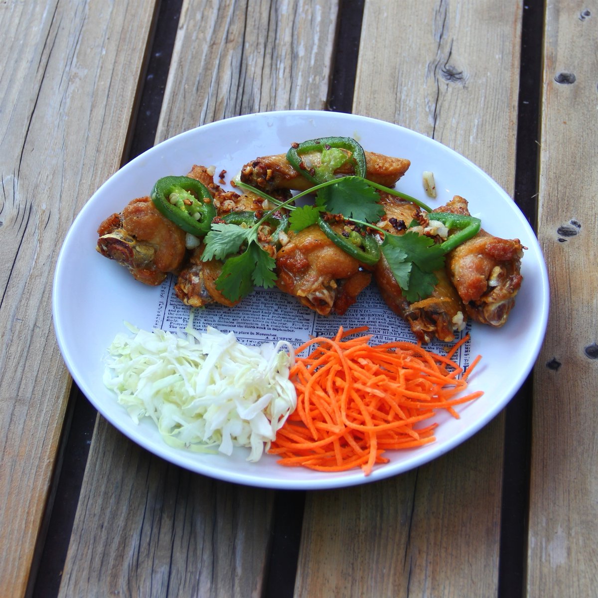 Chicken Wings! Juicy melt-in-your-mouth 😋 #Anaheim #SouthCoastPlaza

𝐖𝐞'𝐫𝐞 𝐎𝐩𝐞𝐧! - 𝐏𝐚𝐭𝐢𝐨 - 𝐇𝐚𝐩𝐩𝐲 𝐇𝐨𝐮𝐫 𝟐𝐏𝐌-𝟕𝐏𝐌

Special combo 🍟🍖
Pork belly burger + fries + beer = $17