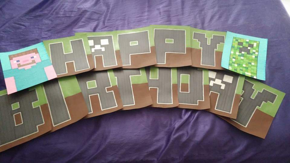  #SignLadyHistory A  @Minecraft themed birthday banner...Creeper took a little bit to get done...