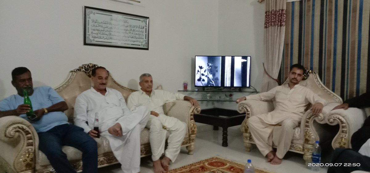 KhurramBhatti01's tweet photo. کورنگی ۔ سینیٹر نہال ہاشمی,سید منور رضا صدر لیبر ونگ #PMLN سندھ,اسد عثمانی ایڈیشنل انفارمیشن سیکریٹری سندھ,عرفان خان,اشفاق اعوان,عنیب شاہ کے ہمراہ سینئر مسلم لیگی یامین قریشی کے گھر آمد کراچی کی موجودہ سیاسی صورتحال پر تبادلہ خیال https://t.co/NFwDJILvBn