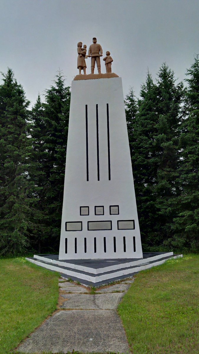 BadmintonNBBC's tweet photo. Hopefully everyone is resting up &amp; enjoying Labour Day.
Remembering those who fought for so many of our rights &amp; privileges that we now take for granted. 
Back in 2014, visited Reesor Siding in Northern Ontario.  
@District4TBU @northbaylabour @CanadianLabour https://t.co/KzDRVzBRkY