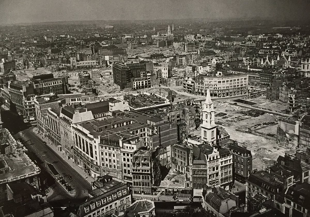 squaremileplod's tweet photo. 7th September 1940, WWII, and the #Blitz begins.  Several @citypolicecops would loose their lives in the bombing; Bishopsgate, Cloak Lane and Snow Hill police stations would take direct hits, while Moor Lane station and its surrounding Division would be laid to waste #OTD https://t.co/mm2xOGx1AR