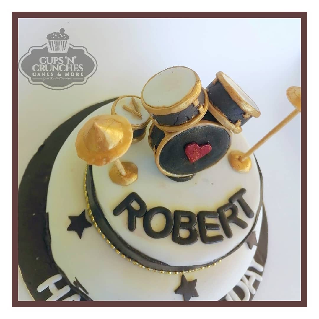 cupsncrunches's tweet photo. Today let's go FANCY!!! 
A DRUMSET cake for an Amazing Instrumentalist..

Swipe!!! To see moree

#cupsandcrunches #sweetnesswithamessage #yourworldofsweetness https://t.co/gchDFm0JJo