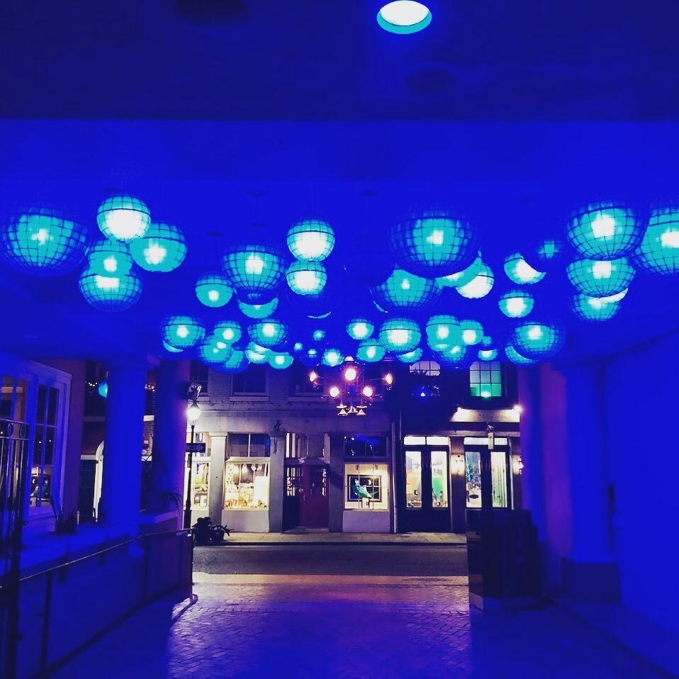 hawaiicalling's tweet photo. Finding chain hotels within the French Quarter can be a challenge, but the W New Orleans – French Quarter masters location and a stylish, intimate appeal. https://t.co/uydoVJQgxy
#travel #hotels #suitesandlobbies #vacation #w #marriott #neworleans #bonv… https://t.co/HOnizDwukS https://t.co/hdNRPXrkyL