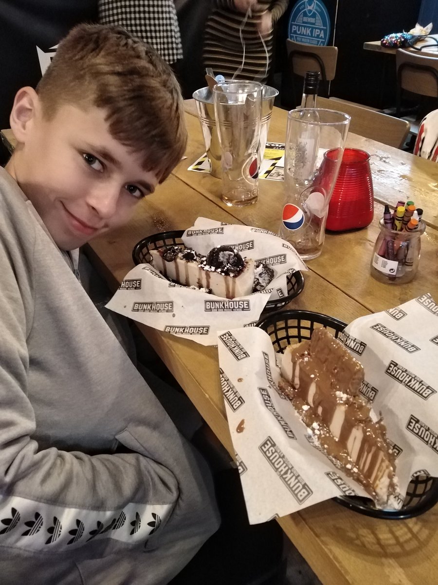 Behave yourself <a href="/bunkhousebar/">The Bunkhouse - Swansea</a>

What a scran....