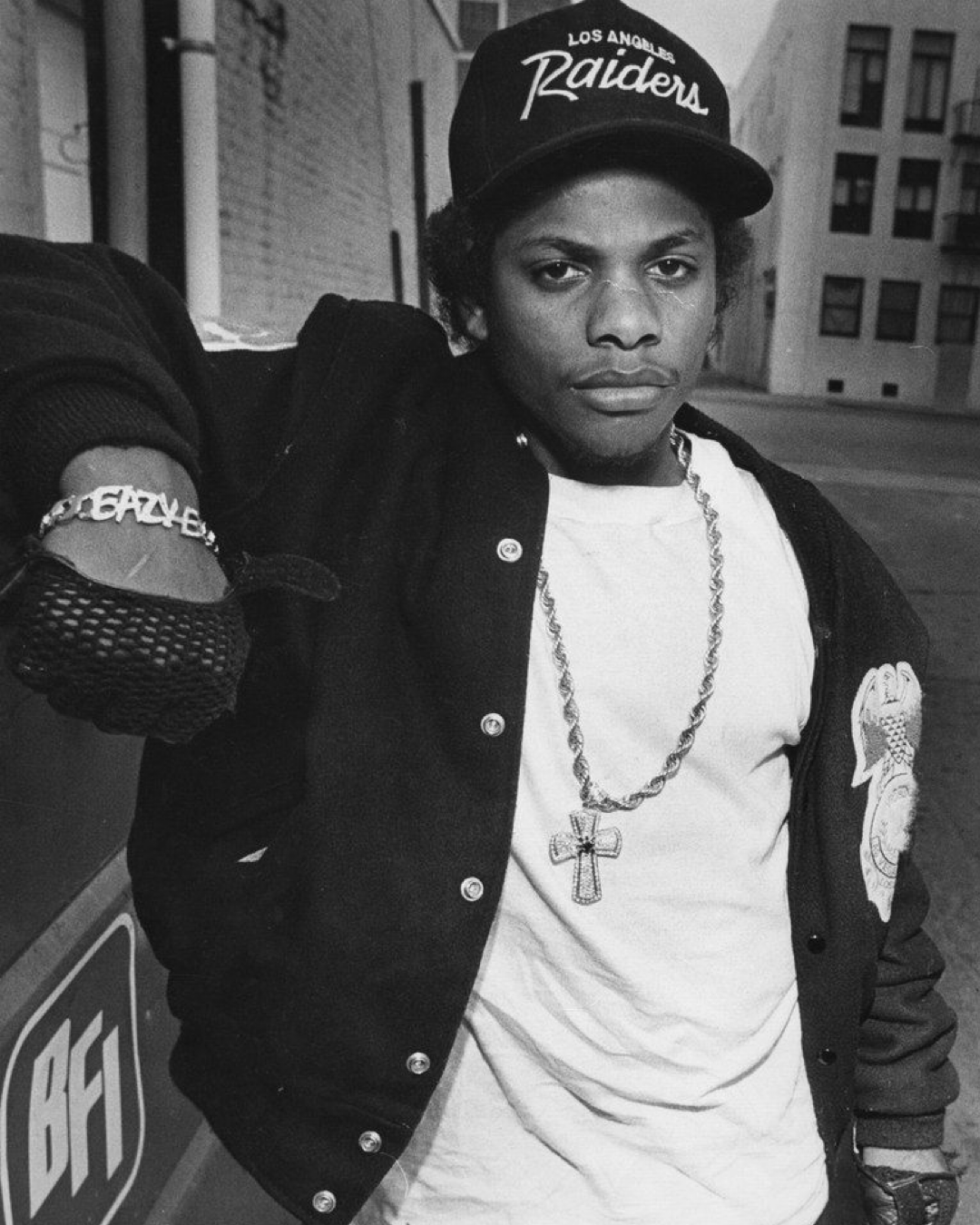 Happy birthday to The Godfather of Gangsta Rap, Eazy E   