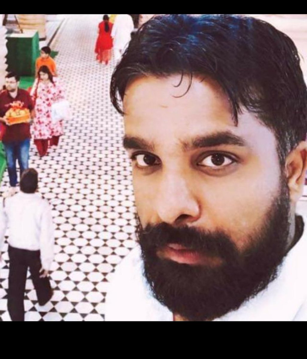ssdnrajiv's tweet photo. #EOWDelhi, #dcpdelhi, #cpdelhi, #YogiAdityanath, #FinanceMinister , These petty criminals are doing big crime by not playing proper taxes and cheating on Govt. Of India as well as Honest Taxpayers of this Country. https://t.co/ZAyTTFNL7G