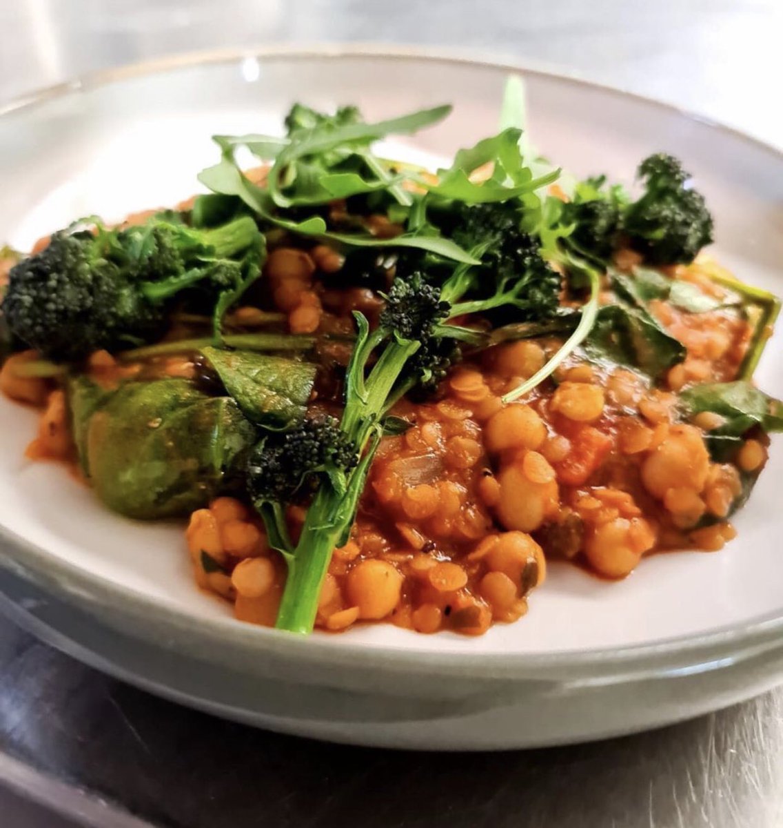 giannagardiiner's tweet image. Apologies for the plug but I just had to share this. My boyfriend has opened up his own restaurant!! Here’s some pics, it’s called The Tartan Rooster n it’s in Kincardine. Please give this a wee share as it costs nothing to retweet a small business ❤️