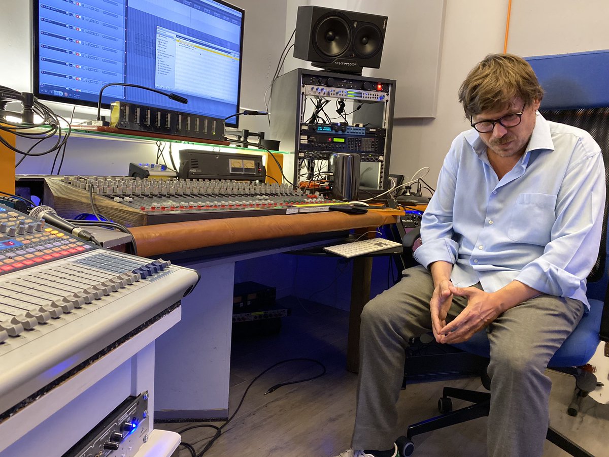 Je laisse les clés du studio à <a href="/LemoineVF/">Christophe Lemoine</a>