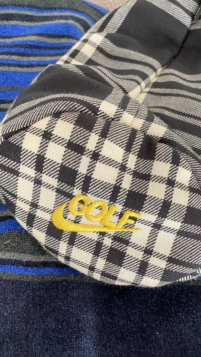 joseamelendez's tweet photo. Very special @SeamusGolf collab headcover with @nikegolf #DontSleepOnSummer #EnjoyTheChase #OneNikePlace https://t.co/ow2ehjam0U