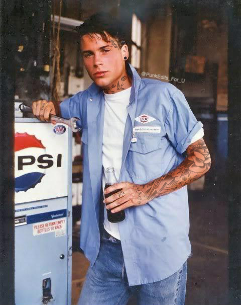 Rob Lowe as Sodapop Curtis