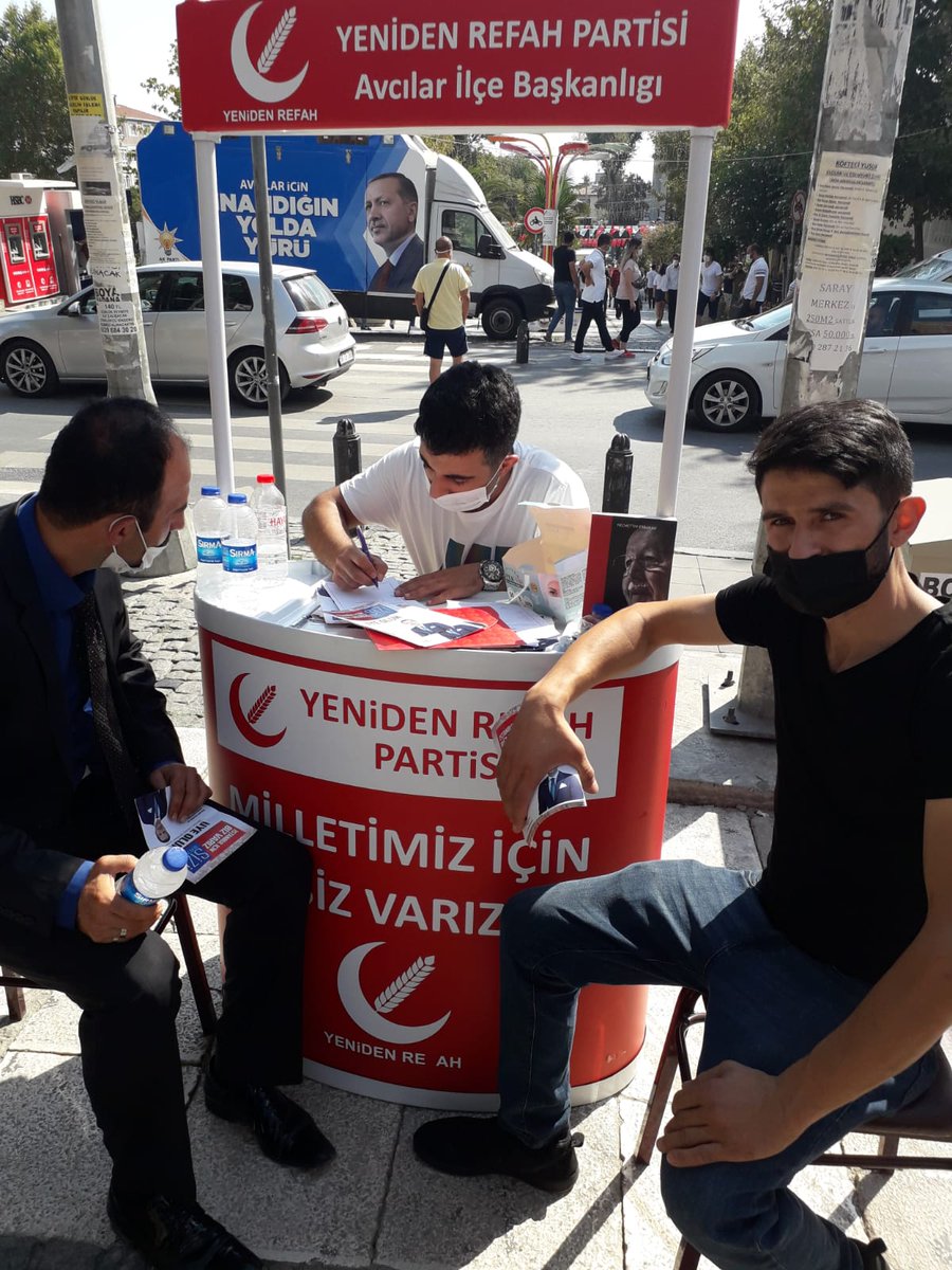 rpavcilarr's tweet photo. @terzihuseyin34 Avcılar teşkilatı olarak #Avcılar #Meydanda #Stand çalışmamız gerçekleştirdik.
#Yeni #üyelerimize Hayırlı Olsun diyor, Halkımızın göstermiş olduğu büyük teveccühe ve büyük bir azim ve heyecanla çalışan tüm teşkilatımıza sonsuz teşekkür ederiz.
#AvcilarİçinBizVarız https://t.co/BcrtaLQndY