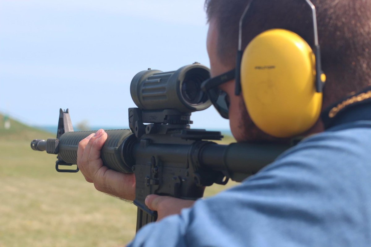 HMCS_NCSM_STAR's tweet photo. It's range day! Sailors from HMCS STAR recently visited the range to train on the #C7A2 service rifle.
Photos by S2 Max Lejawka
#Navy #RCNavy #HMCSStar #hamont https://t.co/JYrafJgP0G