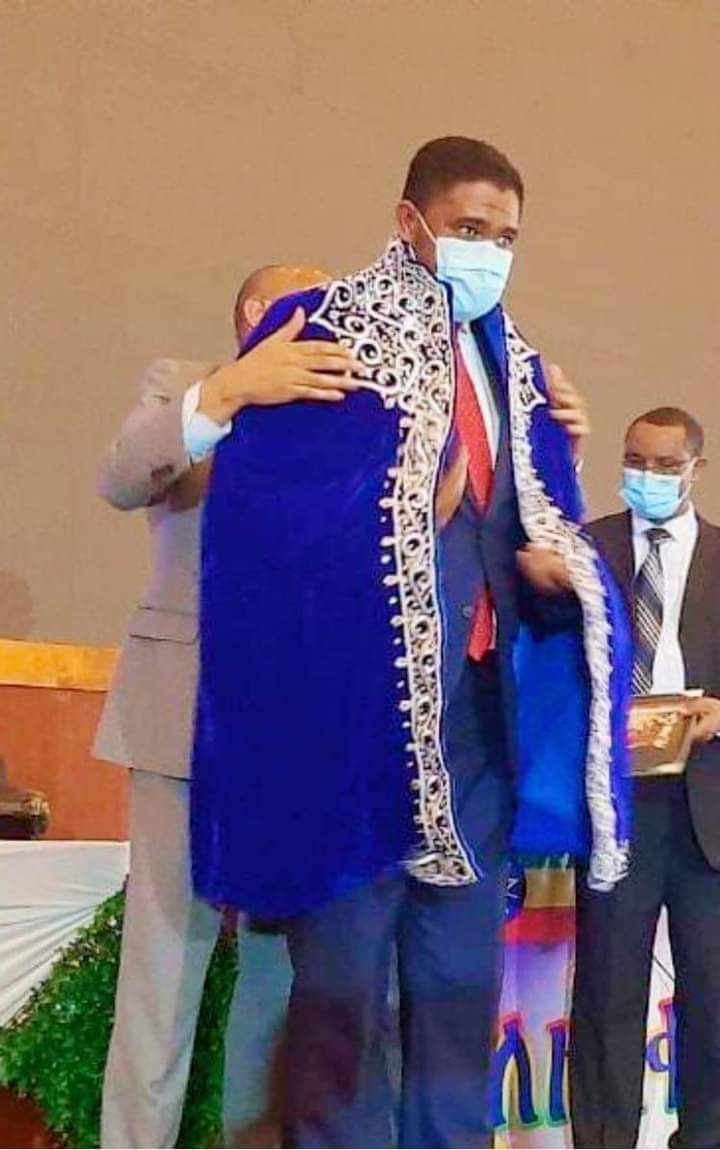 Robsi_101's tweet photo. Their #MagicJacket and it's consequences💀
@AbduseDambii @abdiisaa_aagaa @mioliyad @olbirat @hailefidajr @IlmaAbbaGadaa https://t.co/IBs22ZJkvp