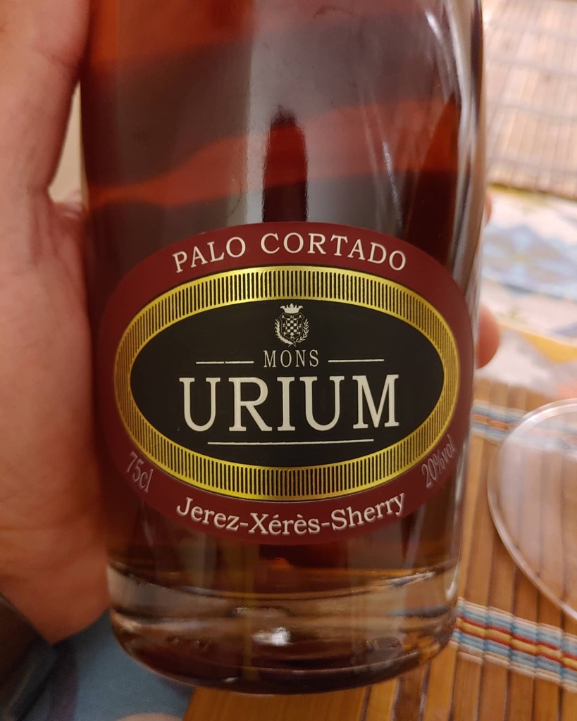 nachosmooth's tweet photo. Hoy un #palocortado #urium que me traje de Cádiz.
Ya casi disfrutando de esas tierras @mariodavidvillalon @lafisna.vinoycata 😉🤙🏄♂️ https://t.co/5hjdIl1pyu