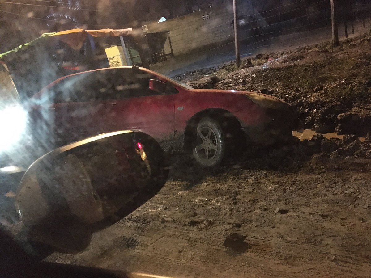 Alexwamonje's tweet photo. @Ma3Route Please retweet till the Maendeleo Chaf Chaf Presidential bid becomes a stillbirth. @KenyanTraffic @DrAlfredMutua #UtawalaKincarAirwaysRoad. https://t.co/iuWcfk4mex