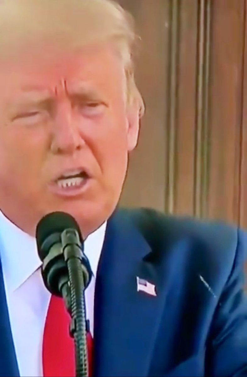 kylieMfan's tweet photo. This a still from a recent video. See the white projectile in the photo? Many people say itโs a piece of crushed #adderall flying out of his nostril. He looked down and stiffed immediately after this had come flying out. #snifflegate https://t.co/fA6kIfJNRy
