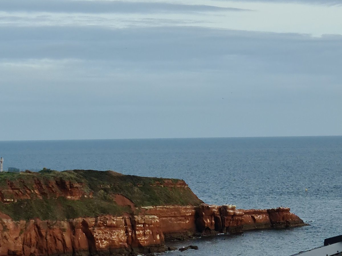 buttmudd1's tweet photo. Bit of fresh air n whisky. The soul is singing. Good start to the break. #jurassicpath #devon #SingleMalt https://t.co/8Q5BM3jgwE