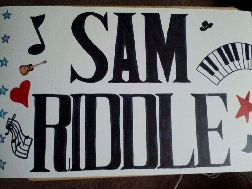  #SignLadyHistory A pair of music signs featuring  @samriddle4real and  @SPAZMATICS