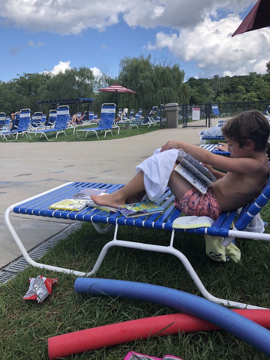 I love that he’s learned the joy of a good book at the pool, but now it’s back to 🏫! Bye bye longest summer of our lives 👋 !